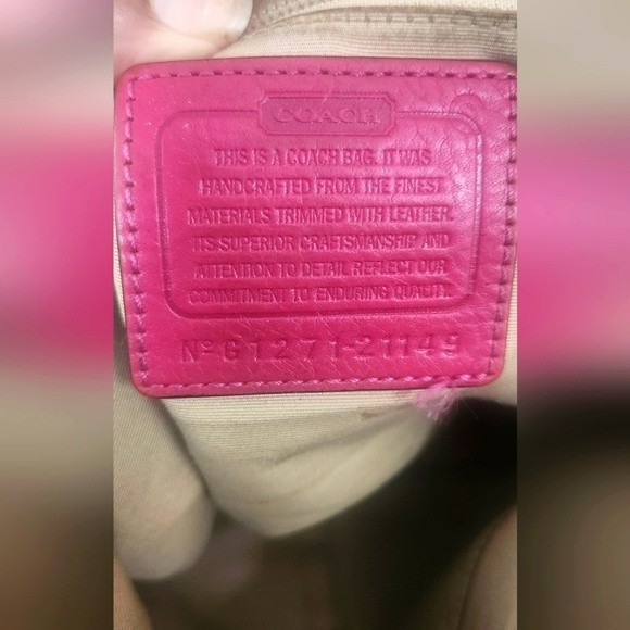 💝2/$30 Authentic Coach®️ Legacy Signature Crossbody Duffle 👜 - Picture 16 of 16